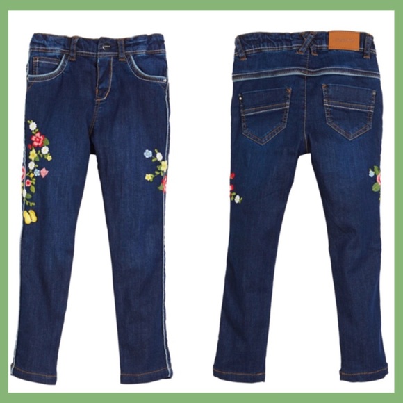 Size18-24 Mos.NWT Light Wash Old Navy Baby Girl Embroidered Pocket Denim Skirt